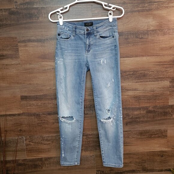 Judy Blue Jeans 27 Shredding Up My Life Relaxed Fit Boyfriend Light Wash - Picture 1 of 11
